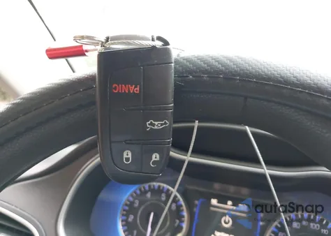 2015 Chrysler 200 Limited z USA, uszkodzony, nr VIN 1C3CCCAB7FN586489